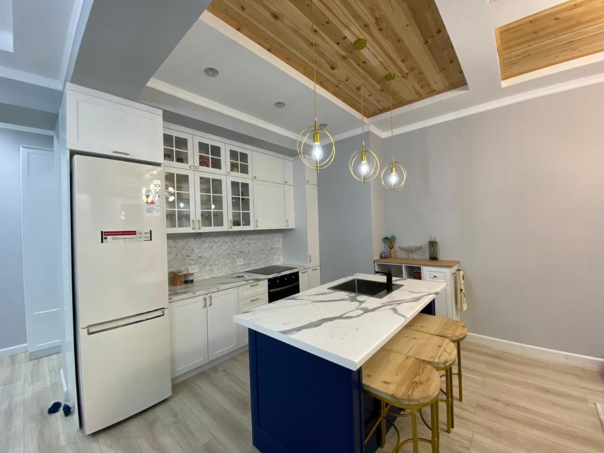 Bird'S Nest - Apartment In Downtown คาราโคล ภายนอก รูปภาพ